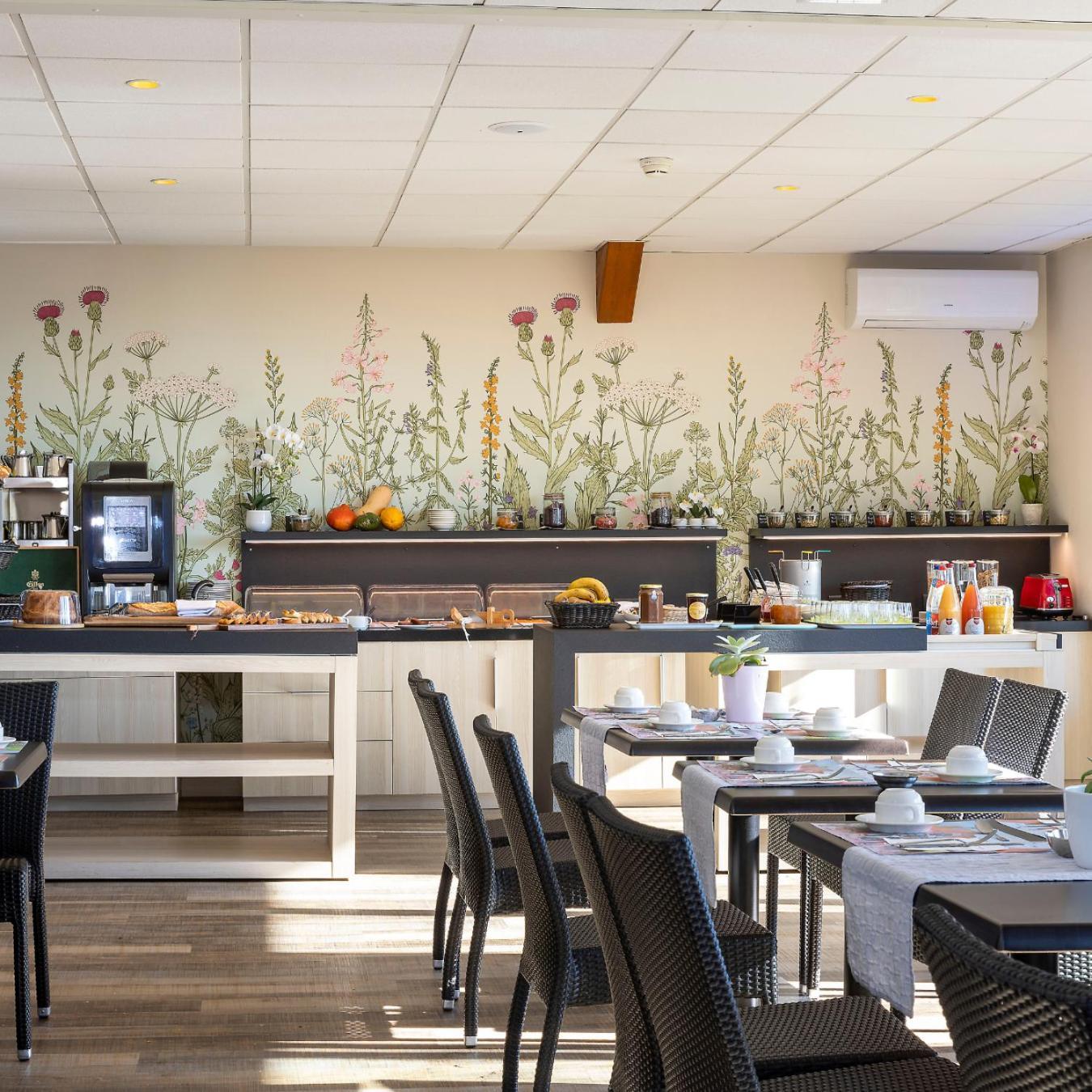 Hotel Du Bollenberg - Restaurant "Cote Plaine" - Spa De La Colline Westhalten Екстериор снимка